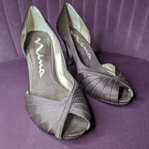 Nina Size‎ 7.5 Brown Satin Formal Heels